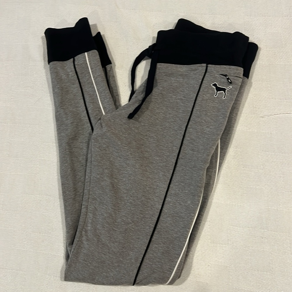 Victoria Secret leggings - Picture 2 of 5